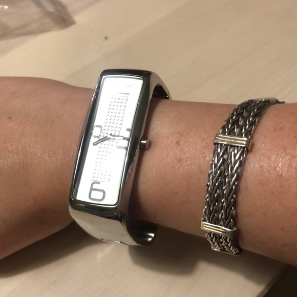 Silver D&G Dolce and Gabbana Bangle Watch - Picture 2 of 9